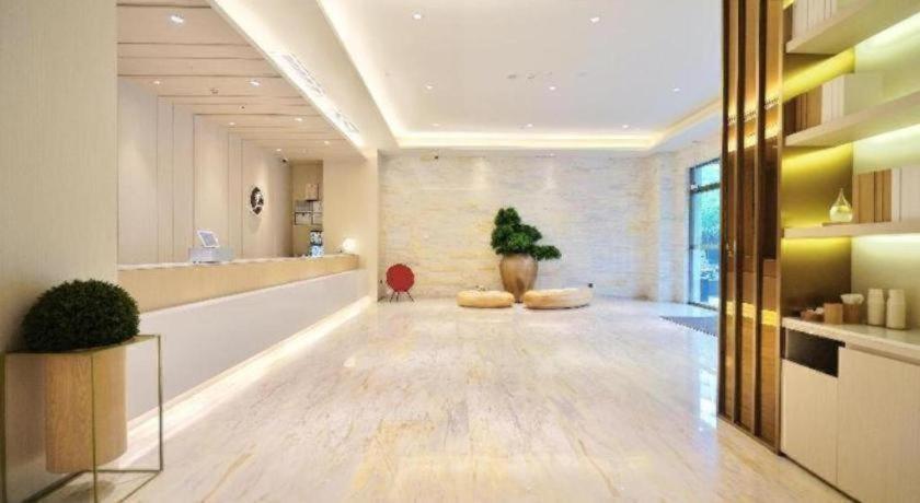 Ji Hongqiao Yan'an Xi Road Hotel